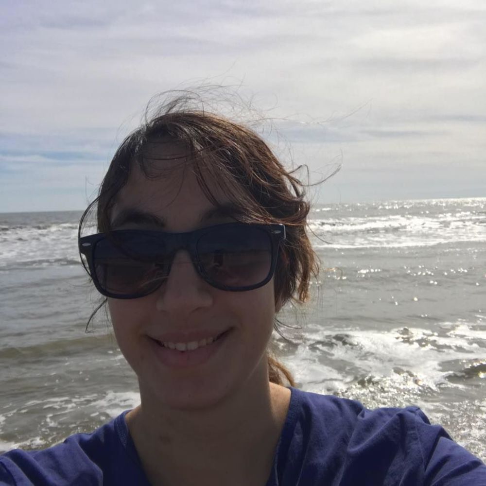 Meet your Posher, Alicia